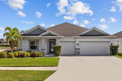 5085 Ivory Stone Drive, House other with 4 bedrooms, 3 bathrooms and null parking in Wimauma FL | Image 2