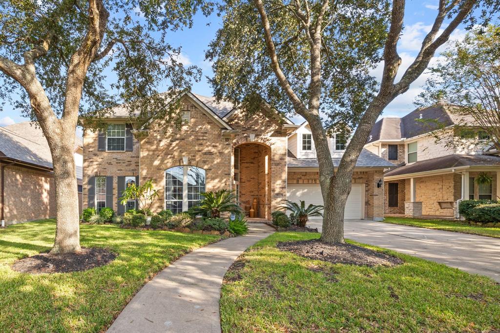 3113 Red Maple Drive, For Sale in Friendswood Zoocasa