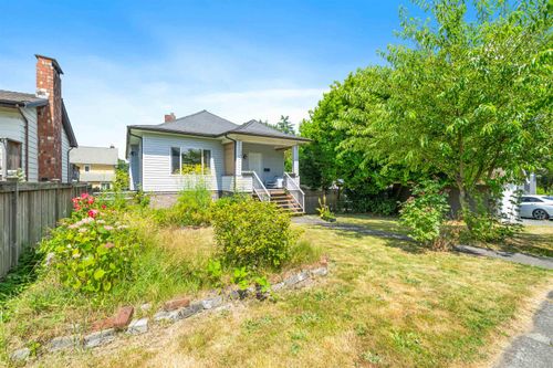 2781 Oxford St, Vancouver, BC, V5K1N5 | Card Image