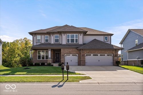 5943 Weldra Dr, Zionsville, IN, 46077-0120 | Card Image