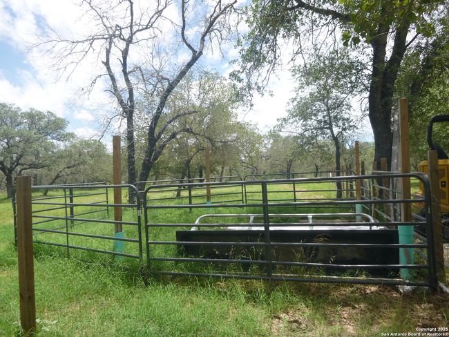 1125 Clear Lake Loop, House other with 1 bedrooms, 1 bathrooms and null parking in Poteet TX | Image 20