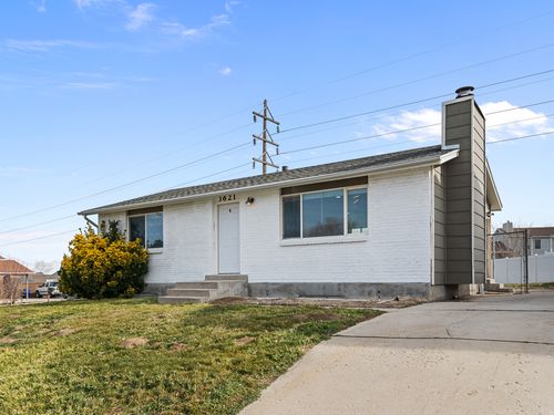 3621 S Patriot Dr, Magna, UT, 84044-2458 | Card Image