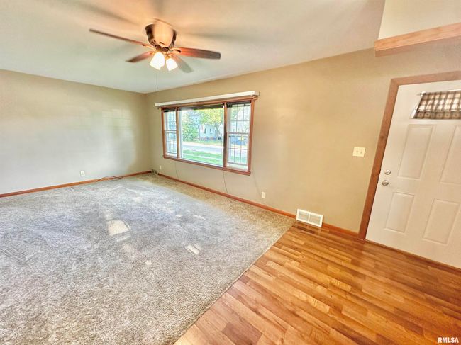 202 W South St, House other with 2 bedrooms, 1 bathrooms and null parking in Abingdon IL | Image 9