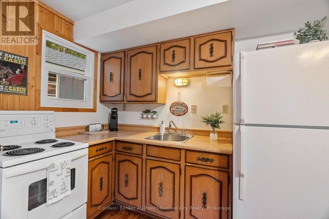 11 Melbourne St, House other with 2 bedrooms, 1 bathrooms and 2 parking in Goderich ON | Image 14