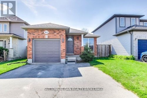 811 S Wenige Dr, London, ON, N5X4G9 | Card Image