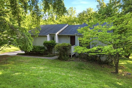 7480 Fernway Dr, Roanoke, VA, 24018-5823 | Card Image