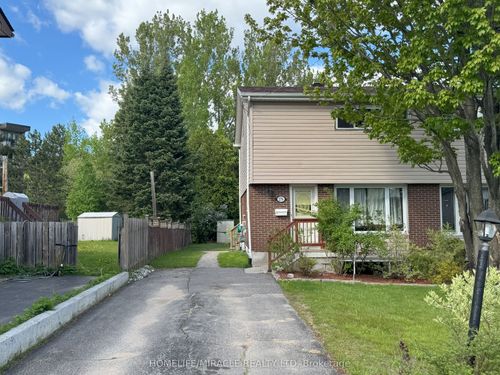 278 Barber Ave, North Bay, ON, P1A3G3 | Card Image