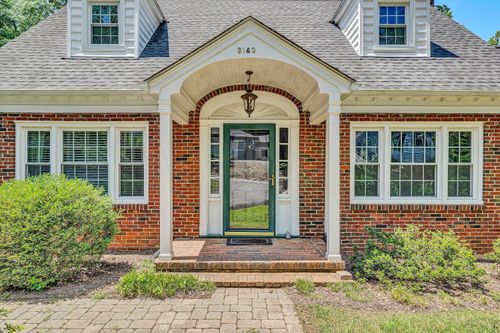 3143 W Ridge Rd Sw, Roanoke, VA, 24014 | Card Image