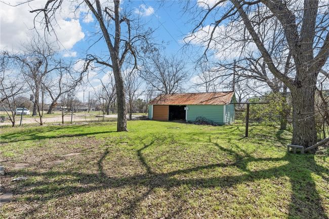 1616 Lyle Ave, House other with 3 bedrooms, 2 bathrooms and null parking in Waco TX | Image 18