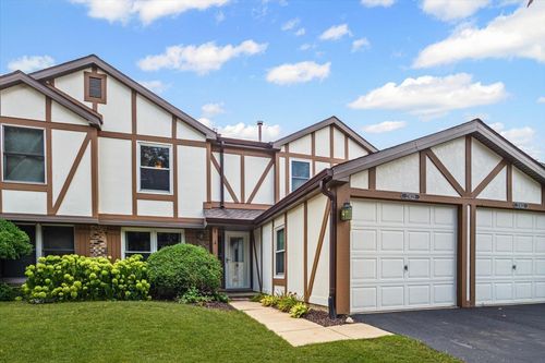 27W229 Providence Ln, Winfield, IL, 60190-1070 | Card Image