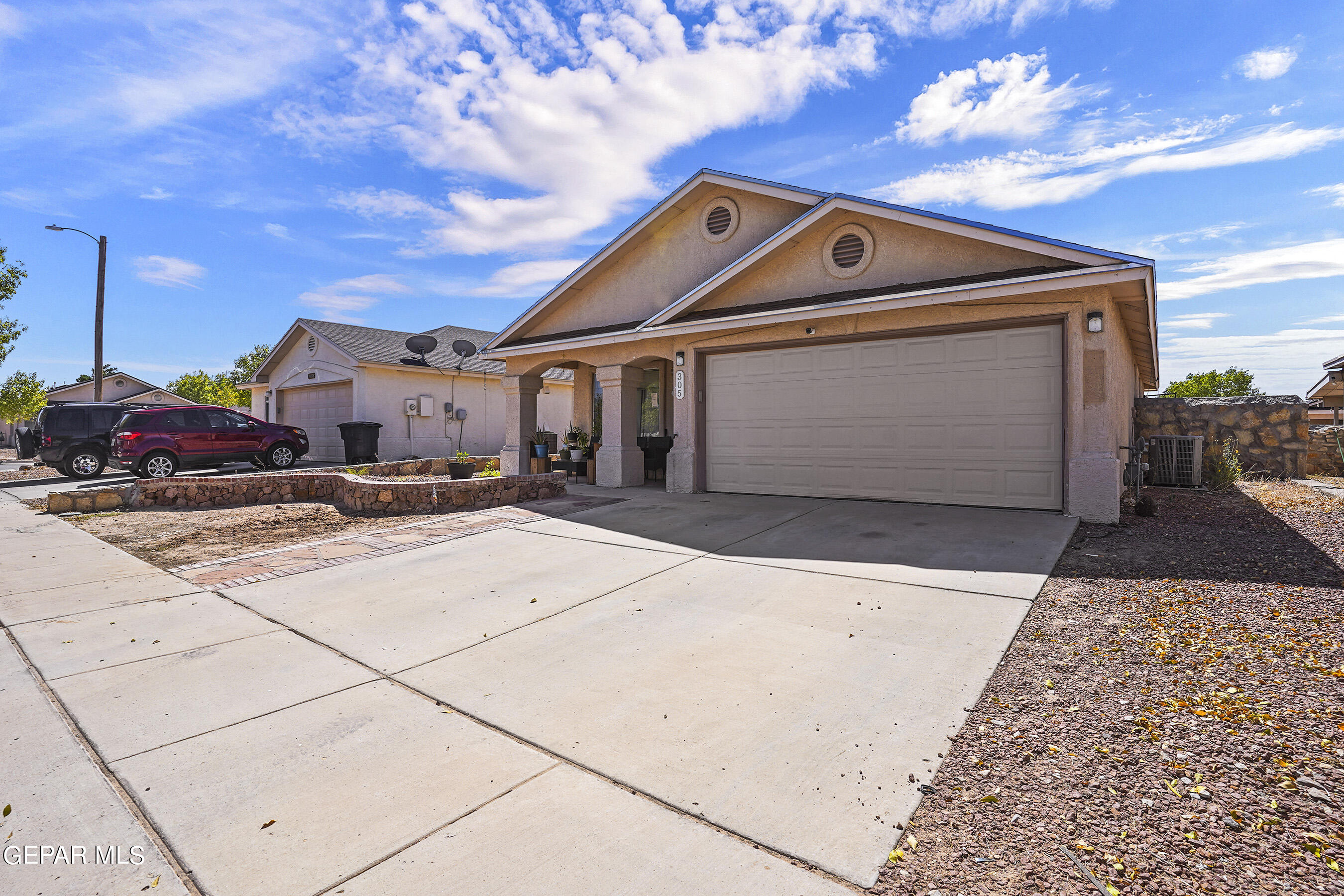 DE Stefano Ln, El Paso, TX 79928