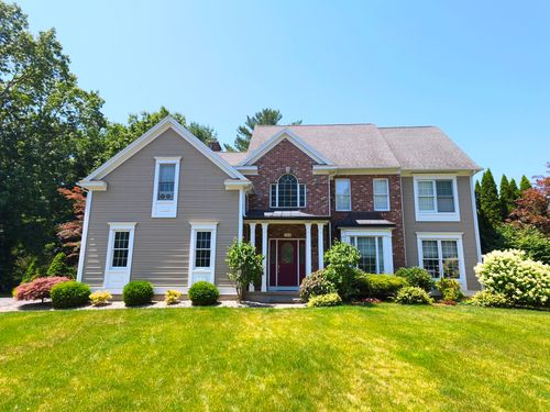 140 Wildflower Cir, Westfield, MA, 01085-5403 | Card Image
