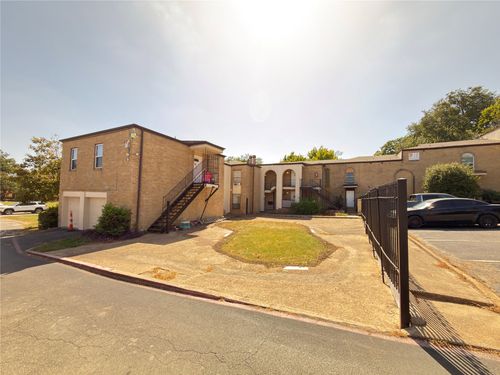201-6032 Westridge Ln, Fort Worth, TX, 76116-8423 | Card Image