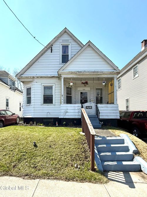 826 Salina St, Schenectady, NY, 12308-1218 | Card Image