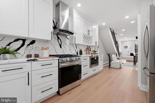 511 N 37th St, PHILADELPHIA, PA, 19104-2345 | Card Image