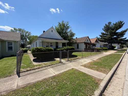 2423 3rd Ave, Terre Haute, IN, 47807-1311 | Card Image