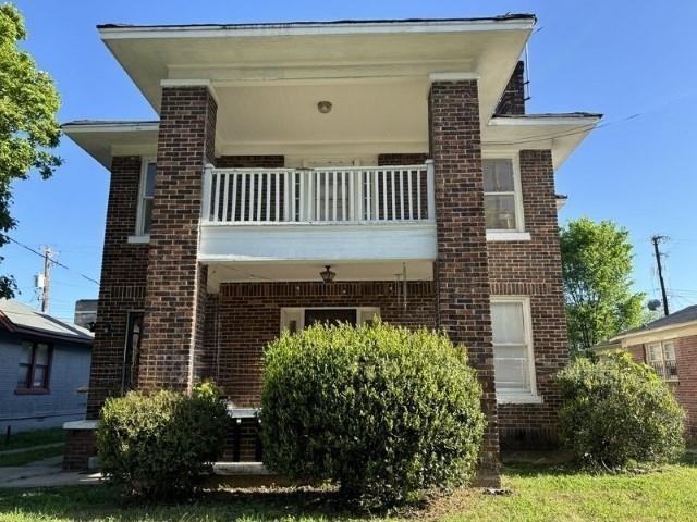 Forest Ave, Memphis, TN 38112