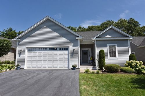 46-46 Pine Grove Ln, West Greenwich, RI, 02817-6030 | Card Image