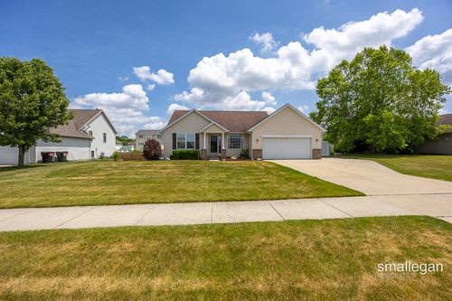 6952 Deer Cove Dr Se, Caledonia, MI, 49316-7758 | Card Image