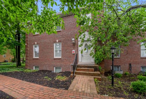 244 Chippendale Cir, Lexington, KY, 40517-4400 | Card Image