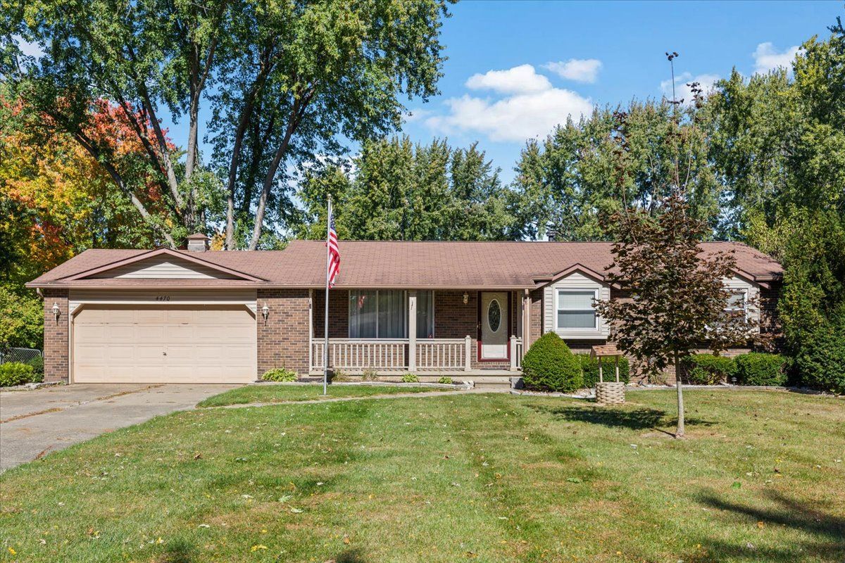 Joan Dr, Clio, MI 48420