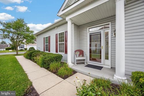 1638 Boxwood Rd, Garnet Valley, PA, 19060-6808 | Card Image