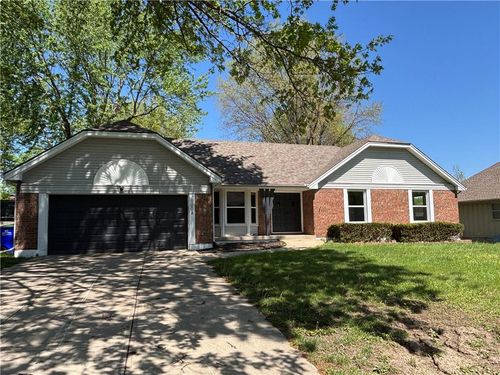 1004 Se 3rd Ter, Lee's Summit, MO, 64063-3218 | Card Image