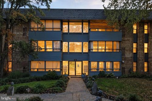 apt-d-302 Forbes St, ANNAPOLIS, MD, 21401-8112 | Card Image