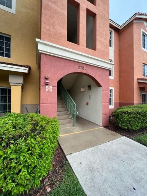 3102-6761 Heritage Grande, Boynton Beach, FL, 33437-7927 | Card Image