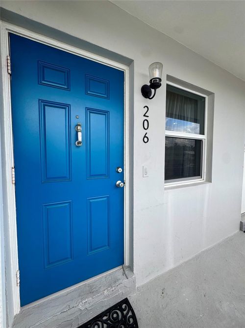 206-2801 Ne 33rd Ct, Fort Lauderdale, FL, 33306-3005 | Card Image