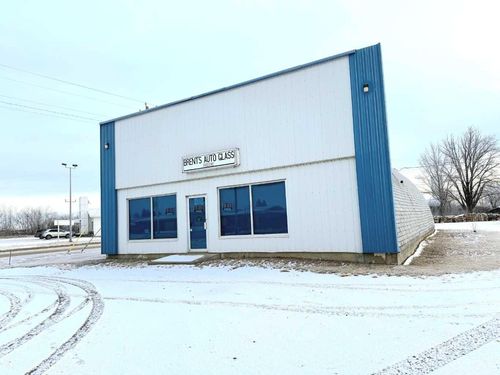 {{alt}} | Card Image