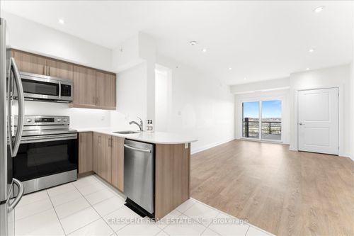 604-300 Essa Rd, Barrie, ON, L9J0B9 | Card Image