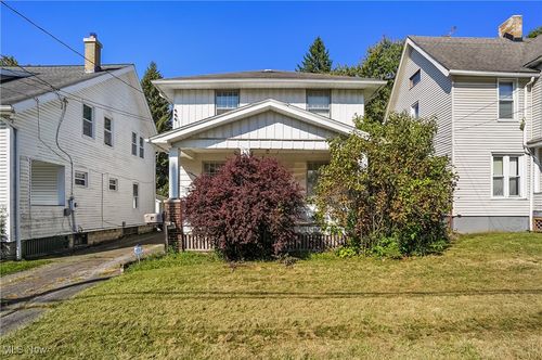 40 Manchester Ave, Youngstown, OH, 44509-2338 | Card Image