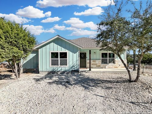 2708 Golf Dr, Spring Branch, TX, 78070-3852 | Card Image