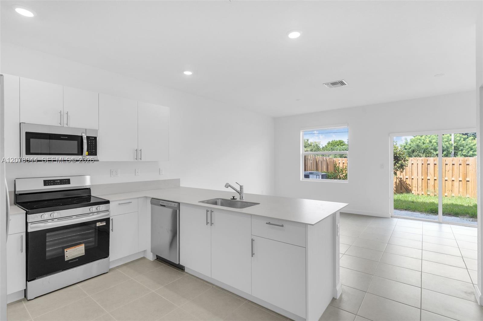 Residential Lease in Homestead 3