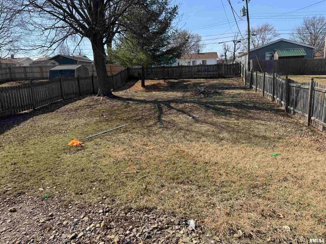 2820 N Pine St, House other with 3 bedrooms, 2 bathrooms and 1 parking in Davenport IA | Image 24
