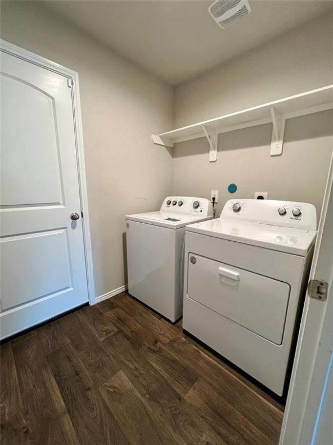 21540 Rustic Elm Dr, House other with 3 bedrooms, 2 bathrooms and 2 parking in New Caney TX | Image 14