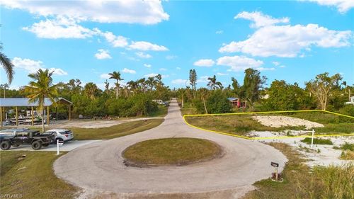 5476 Easy St, BOKEELIA, FL, 33922-3417 | Card Image