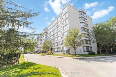 209 - 521 Riverside Dr, Condo with 2 bedrooms, 2 bathrooms and 1 parking in London ON | Image 3