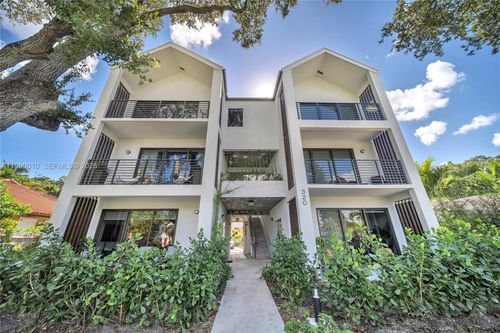 apt-32-320 Ne 126th St, North Miami, FL, 33161-4694 | Card Image