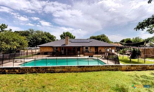 205 Red Oak Dr, Harker Heights, TX, 76548-1717 | Card Image
