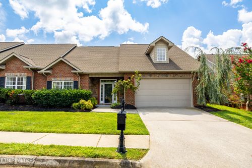 4242 Rare Earth Dr, Knoxville, TN, 37938-2981 | Card Image