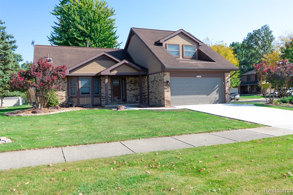 Deerfield Dr, Woodhaven, MI 48183 #1