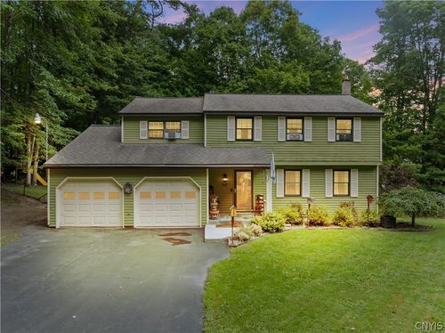 49 Cricket Ln, Fulton, NY, 13069-4924 | Card Image