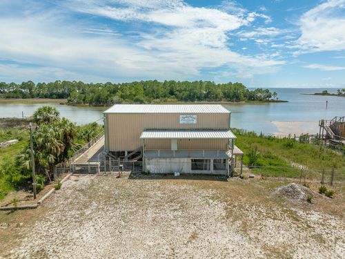 516 Us Highway 98, Apalachicola, FL, 32320-1241 | Card Image