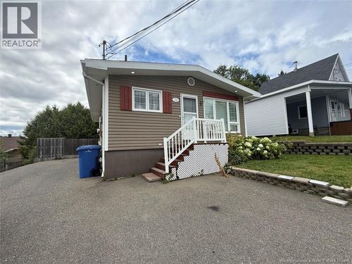 174 34e Ave, Edmundston, NB, E3V2T7 | Card Image