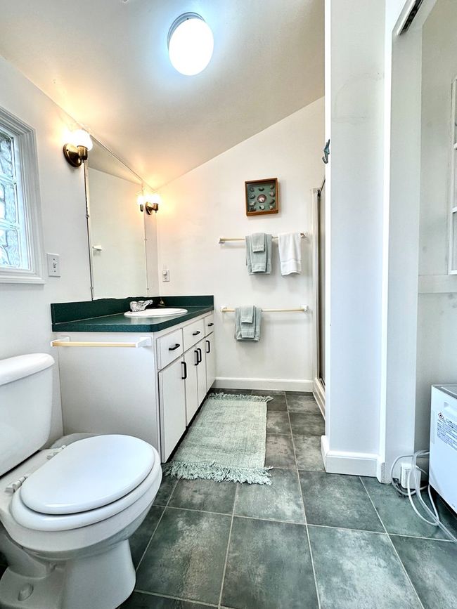 758 5 Th St, House other with 2 bedrooms, 2 bathrooms and 1 parking in CEDAR KEY FL | Image 25