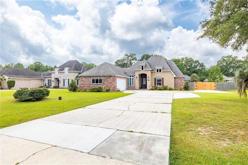 208 Chantilly Loop, Pearl River, LA, 70452-6336 | Card Image
