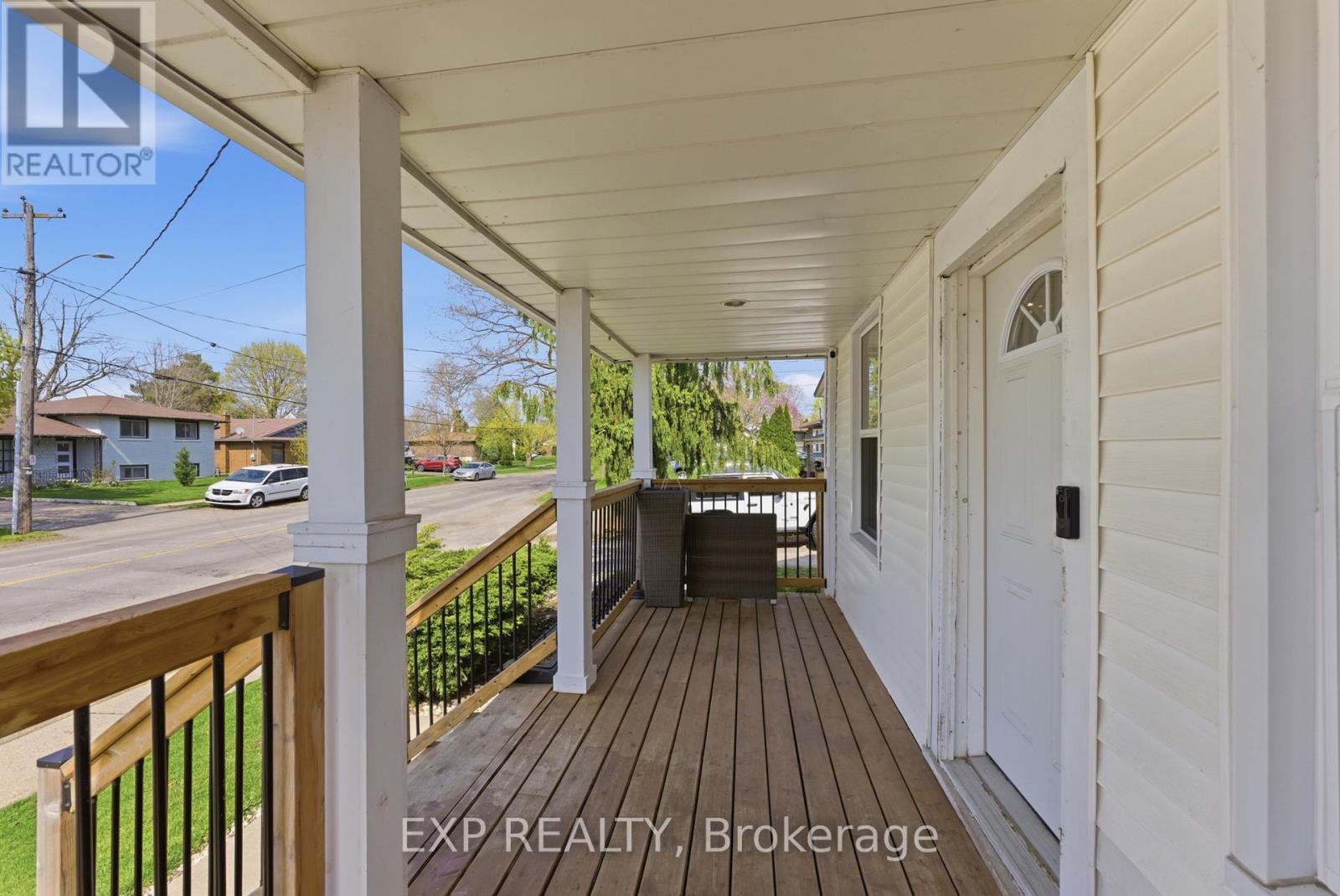 Residential in St. Catharines (Carlton/Bunting) 3