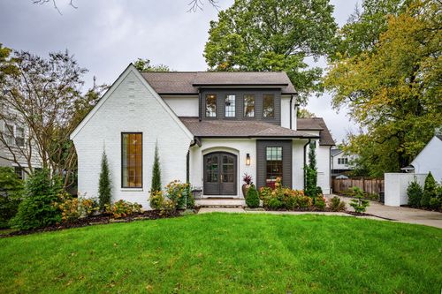 1828 Green Hills Dr, Nashville, TN, 37215-3512 | Card Image